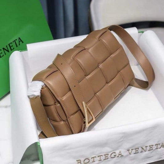 Bottega Veneta Cassette Pillow Bag BG02815