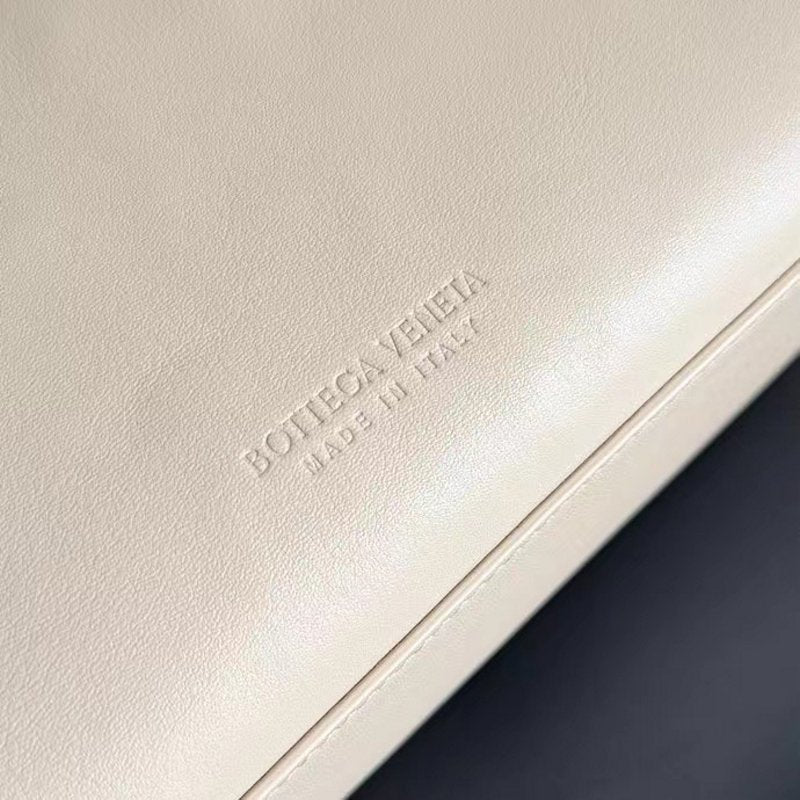 Bottega Veneta Ciao Bag BG0525220