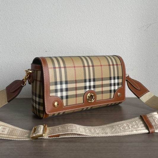 Burberry Cross Body Bag BG0525010