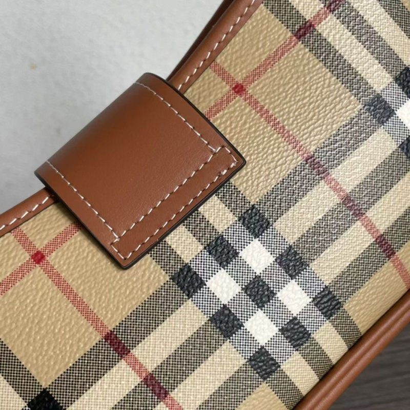 Burberry Shoulder Bag BG0525016