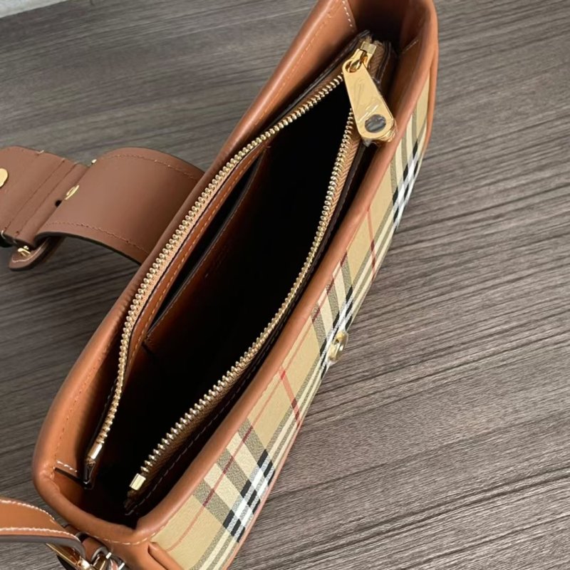 Burberry Shoulder Bag BG0525016