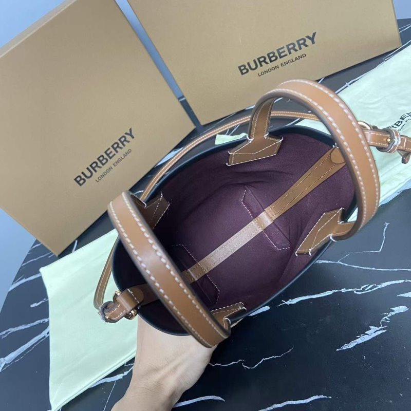 Burberry Tote Bucket Bag BG02675