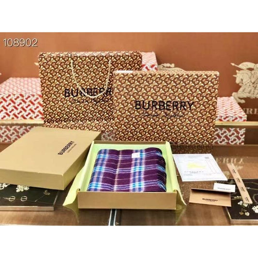 Burberry Wool and Cashmere Scarf SS001196