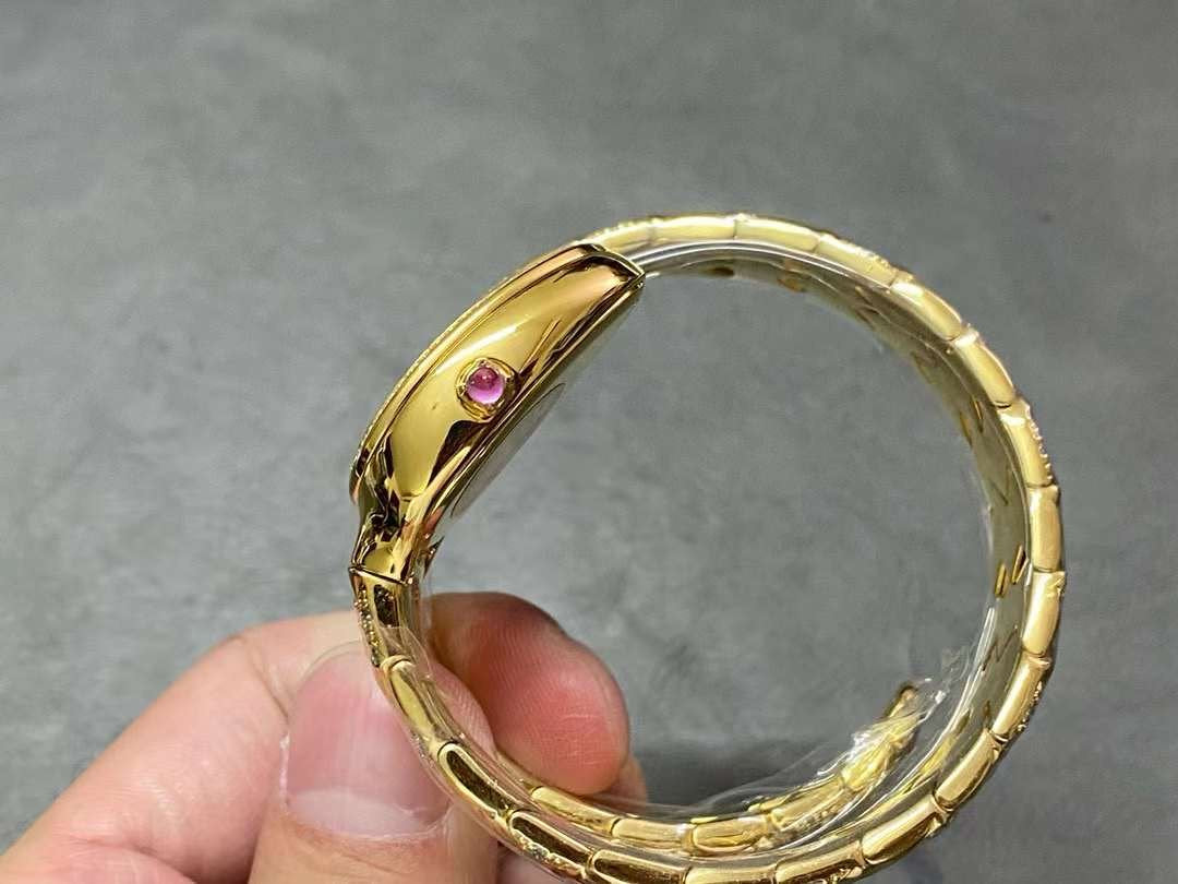 Bvlgari Serpenti Spig Series Wrist Watch WAT02078