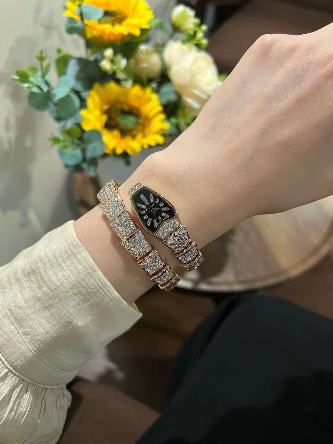 Bvlgari Serpenti Spig Series Wrist Watch WAT02080