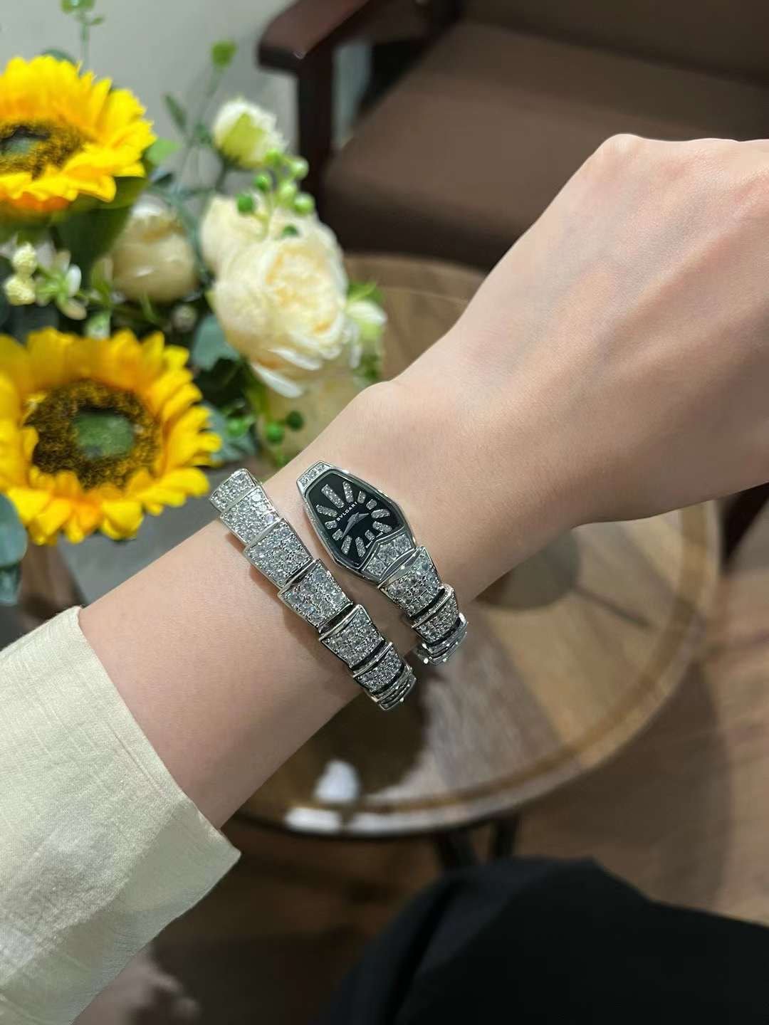 Bvlgari Serpenti Spig Series Wrist Watch WAT02083