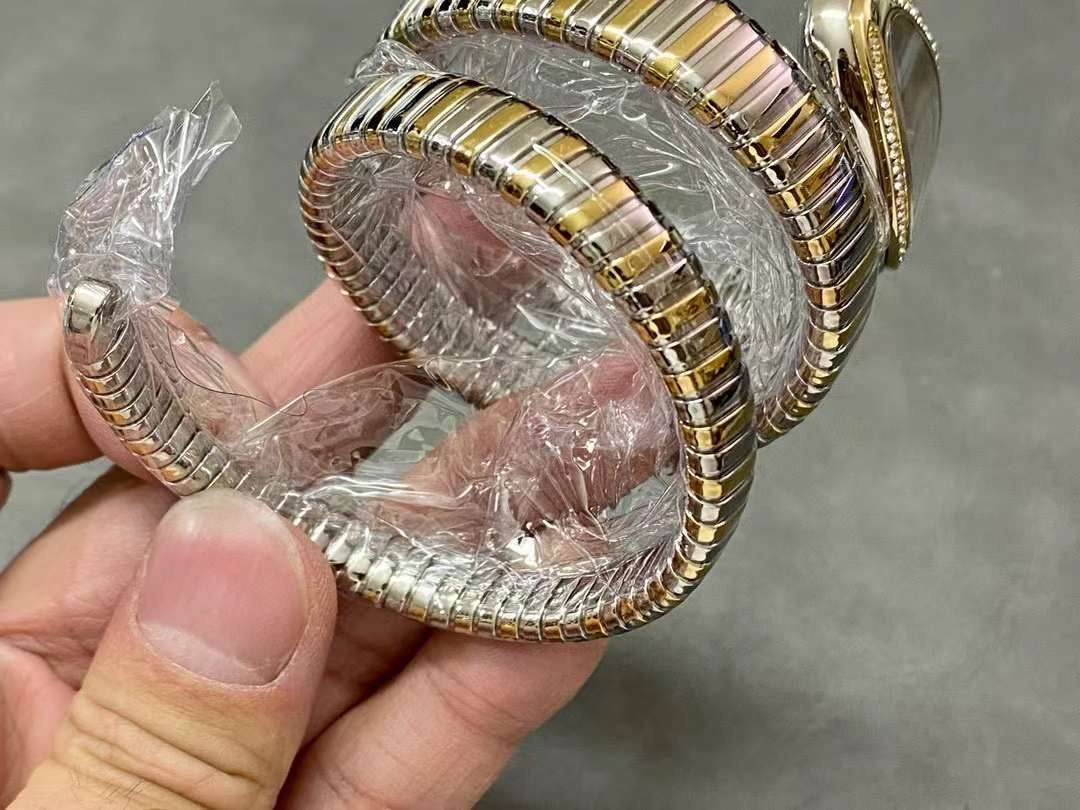 Bvlgari Serpenti Spig Series Wrist Watch WAT02084