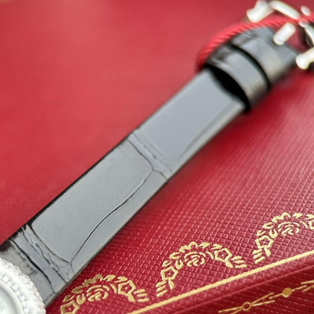 Cartier Baignoire Bath Series Wrist Watch WTJN25105