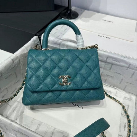Chanel Coco Handle Bag BG0525037