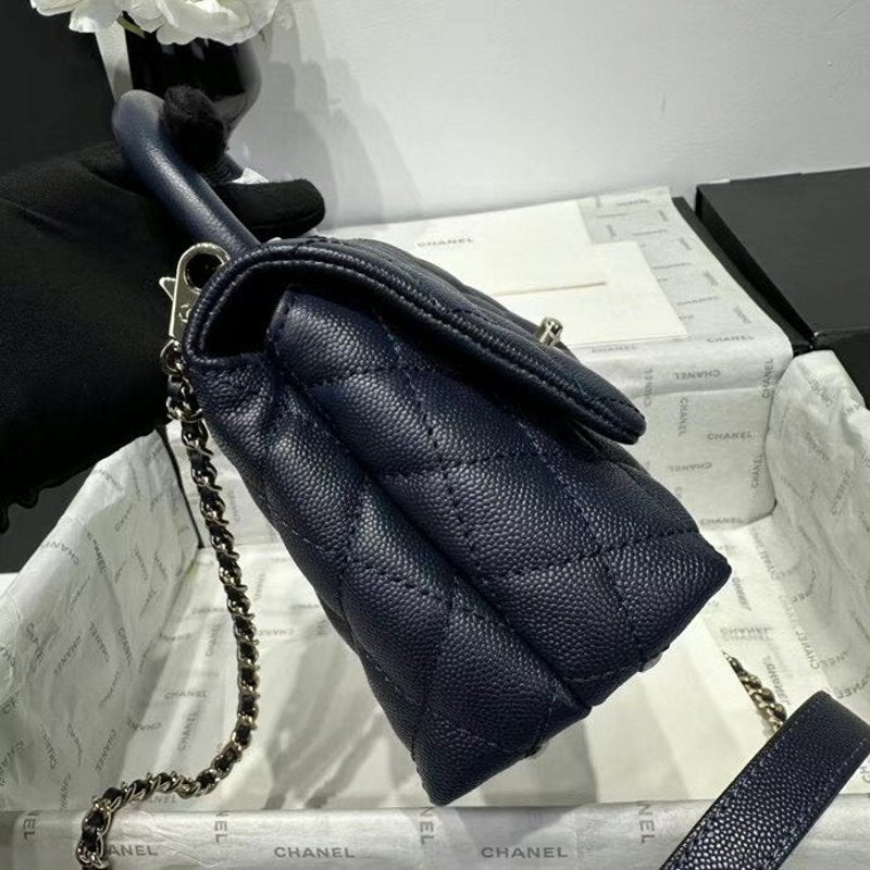 Chanel Coco Handle Bag BG0525039