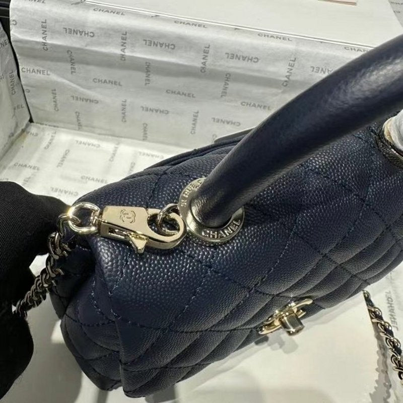 Chanel Coco Handle Bag BG0525039