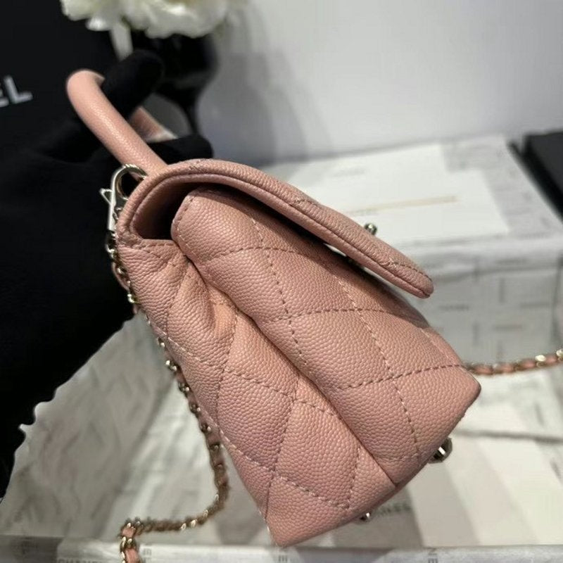 Chanel Coco Handle Bag BG0525040