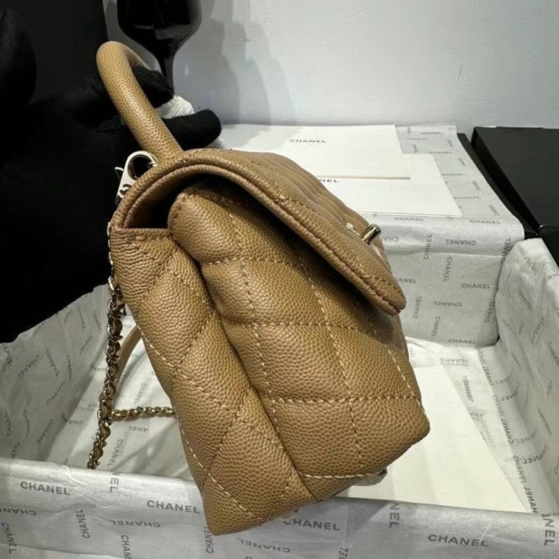Chanel Coco Handle Bag BG0525041