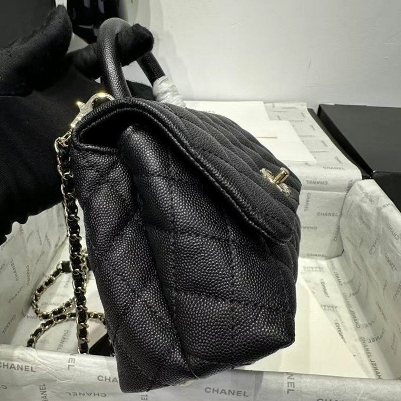 Chanel Coco Handle Bag BG0525042