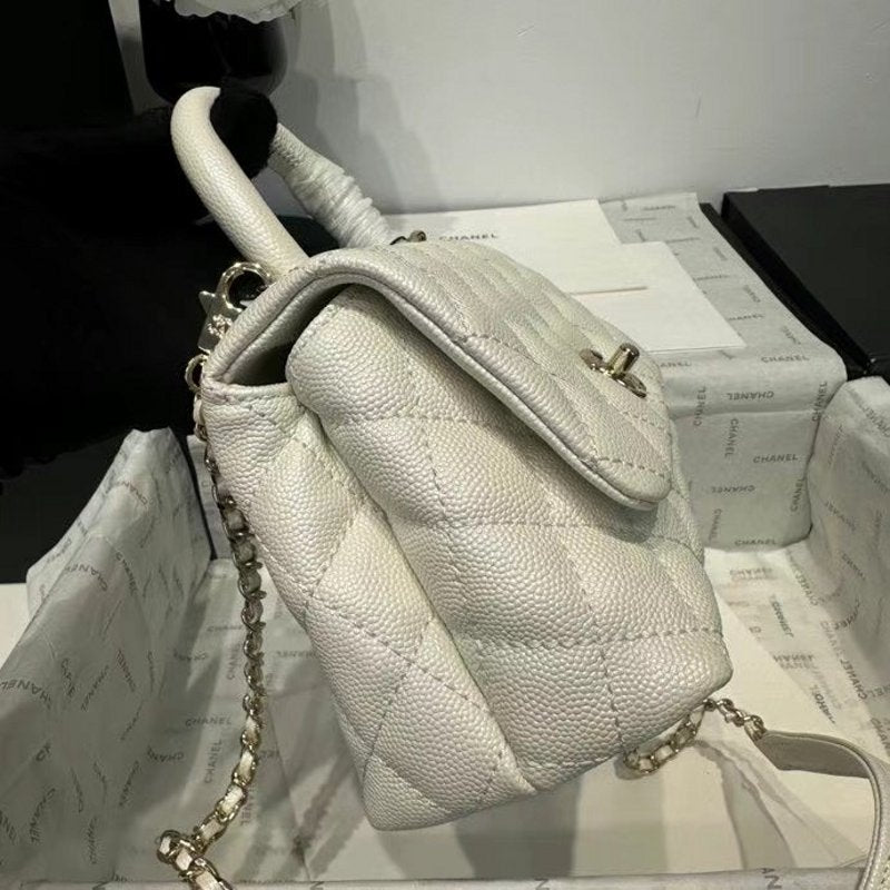 Chanel Coco Handle Bag BG0525043