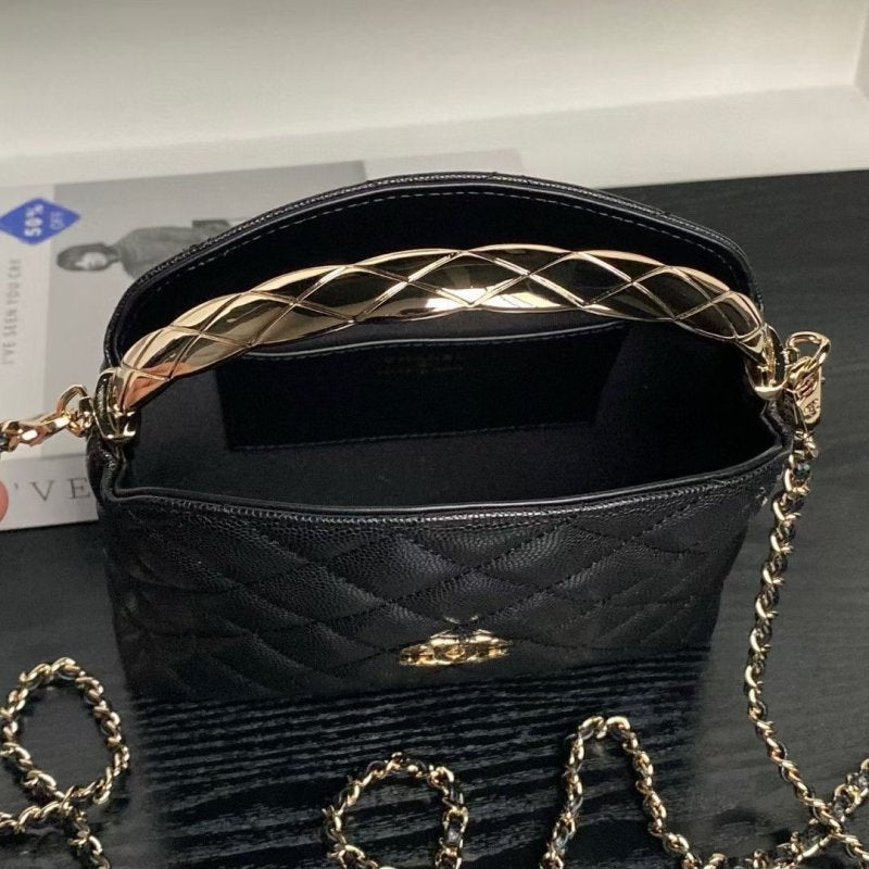 Chanel Coco crush Handle Bag BG0525099