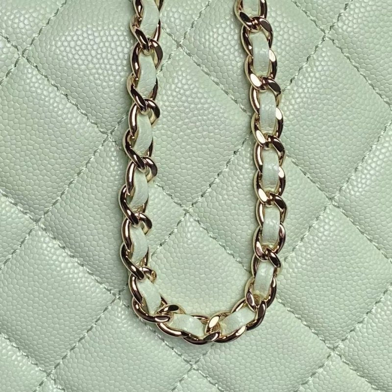 Chanel Coco crush Handle Bag BG0525101