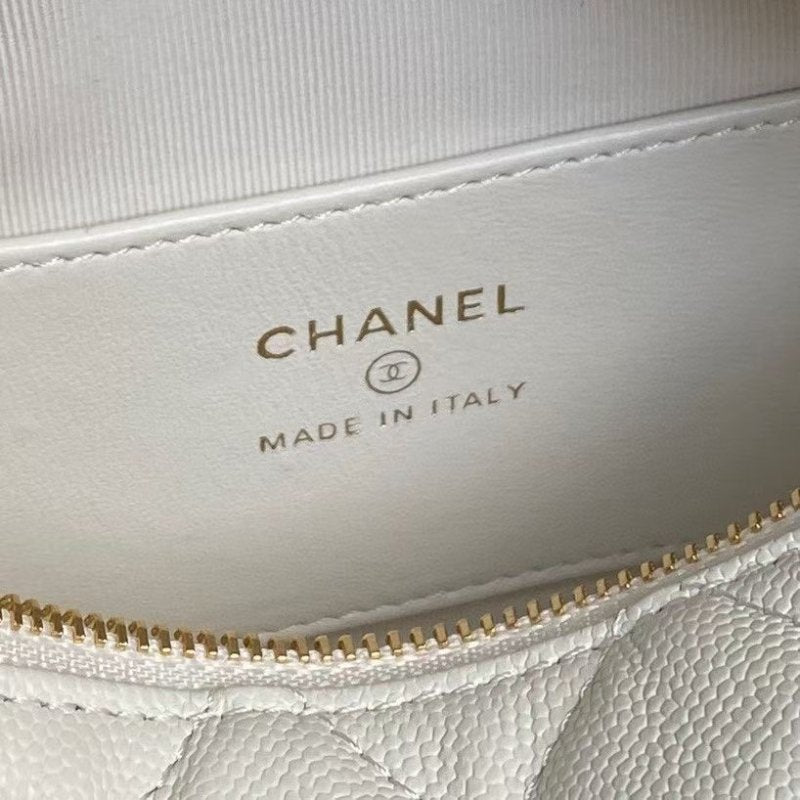 Chanel Moon Bag BG0525107