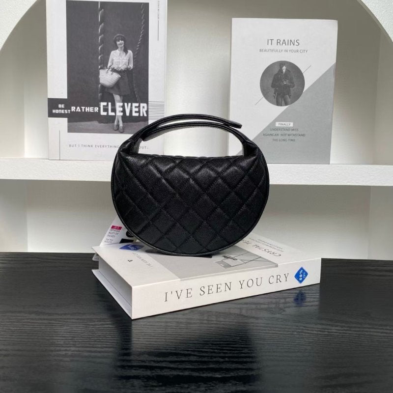 Chanel Moon Bag BG0525109