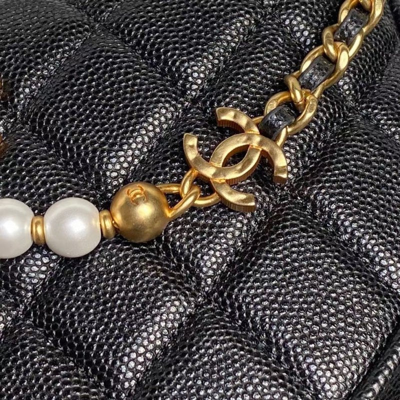 Chanel Moon Bag BG0525109