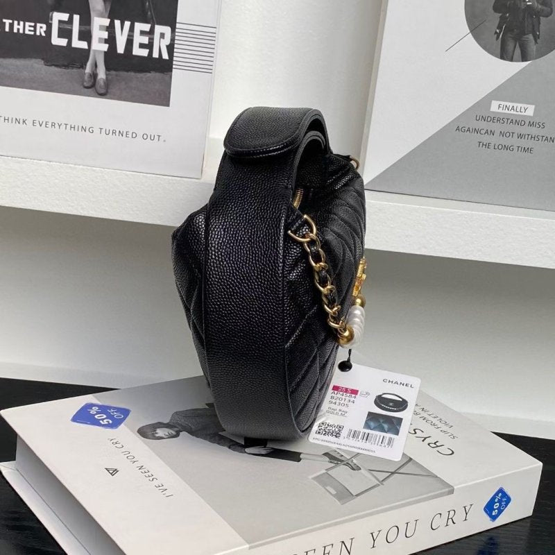 Chanel Moon Bag BG0525109