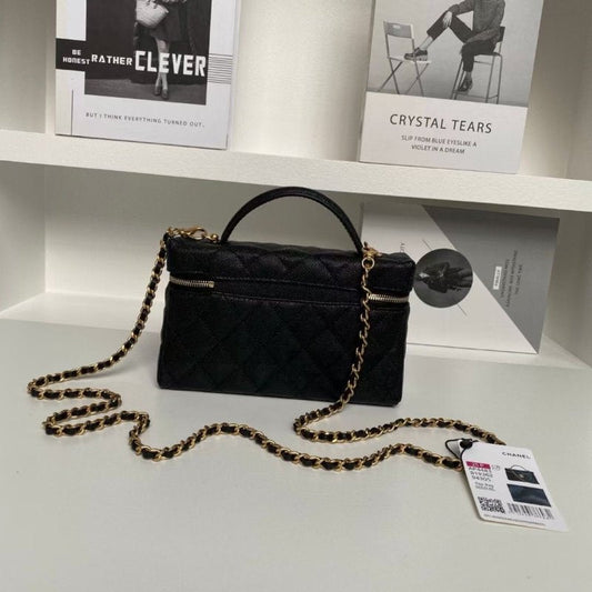 Chanel Small Chain Hand Bag BG0525117