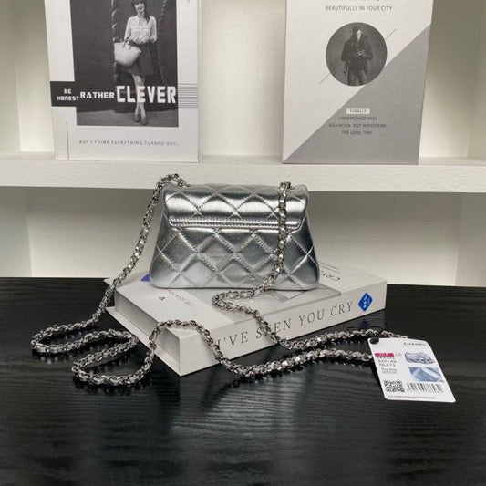 Chanel Small Chain Hand Bag BG0525118