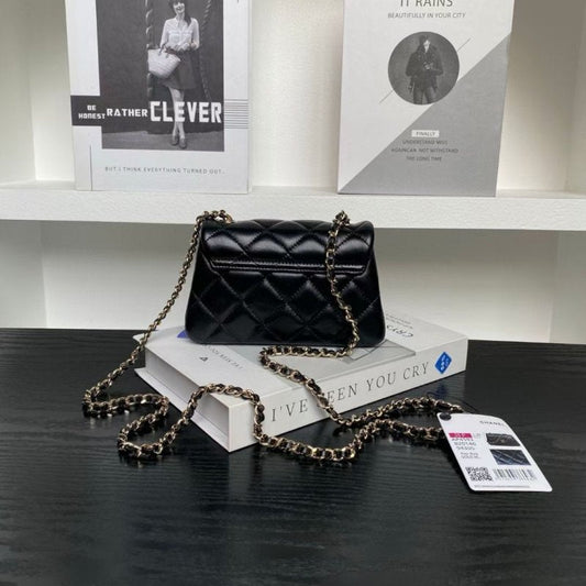 Chanel Small Chain Hand Bag BG0525122