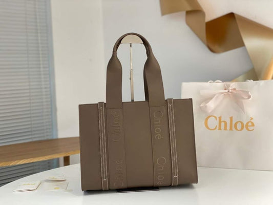 Chloe Classic Tote Bag BG02657