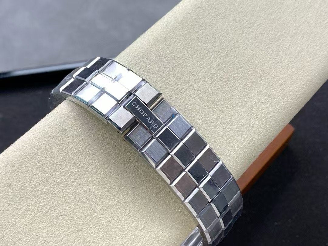 Chopard Alpine Eagle Snow Mountain Wrist Watch WTJN25128