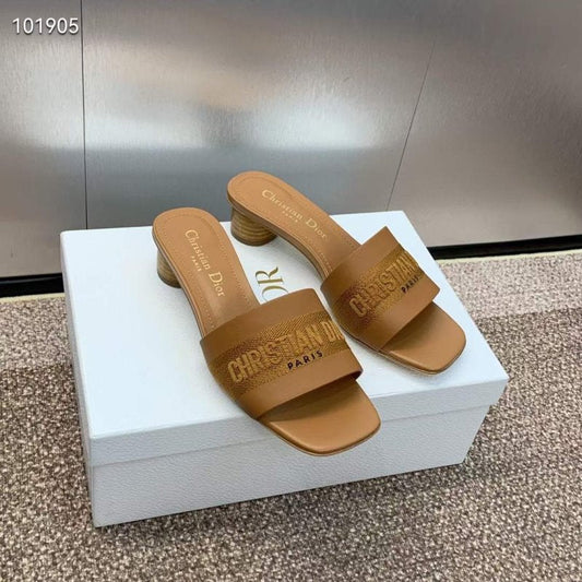 Dior CD Embroidery Sandals SH010147