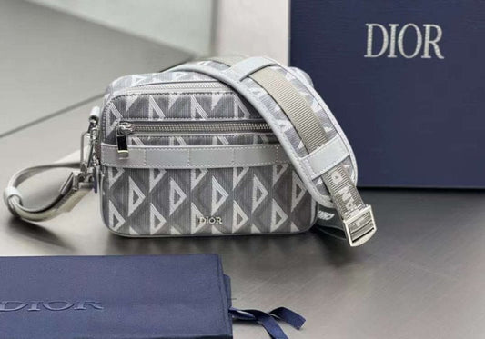 Dior Cross Body Bag BG02387