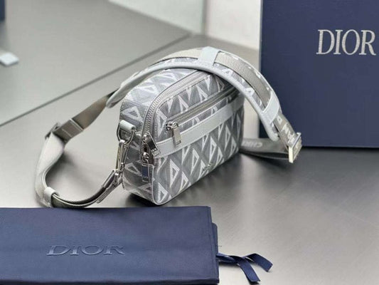 Dior Cross Body Bag BG02387