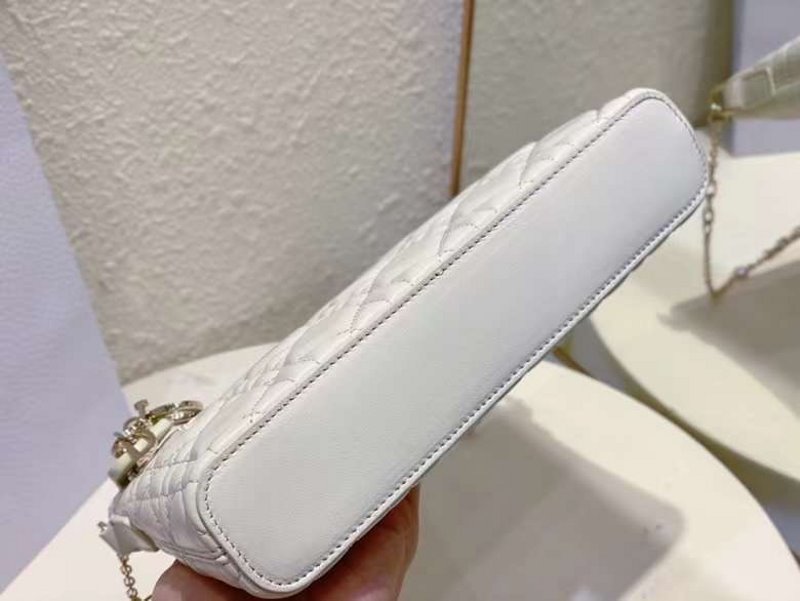 Dior Mini Hand Bag BG02322