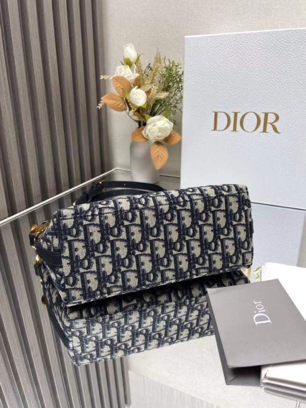 Dior Shoulder Bag BG02351