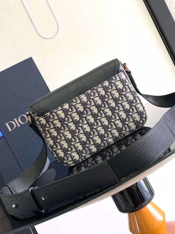 Dior Shoulder Bag BG02352