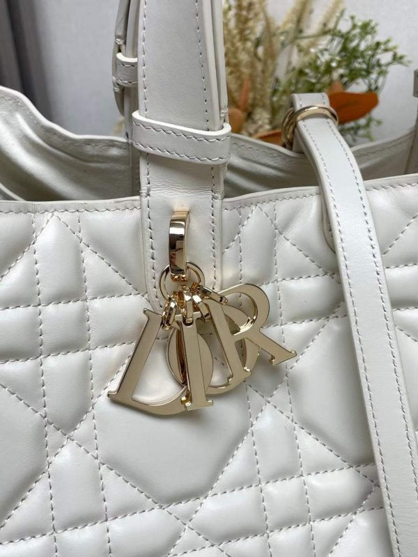 Dior Tojour Hand Bag BG02346