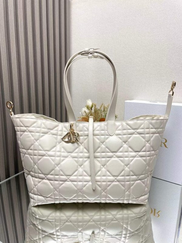 Dior Tojour Hand Bag BG02346