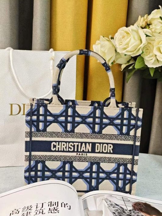 Dior Tote Hand Bag BG02384