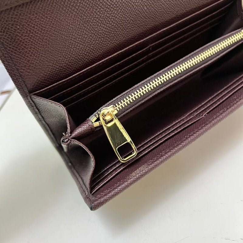 Dolce and Gabbana Hand Bag BG0525149