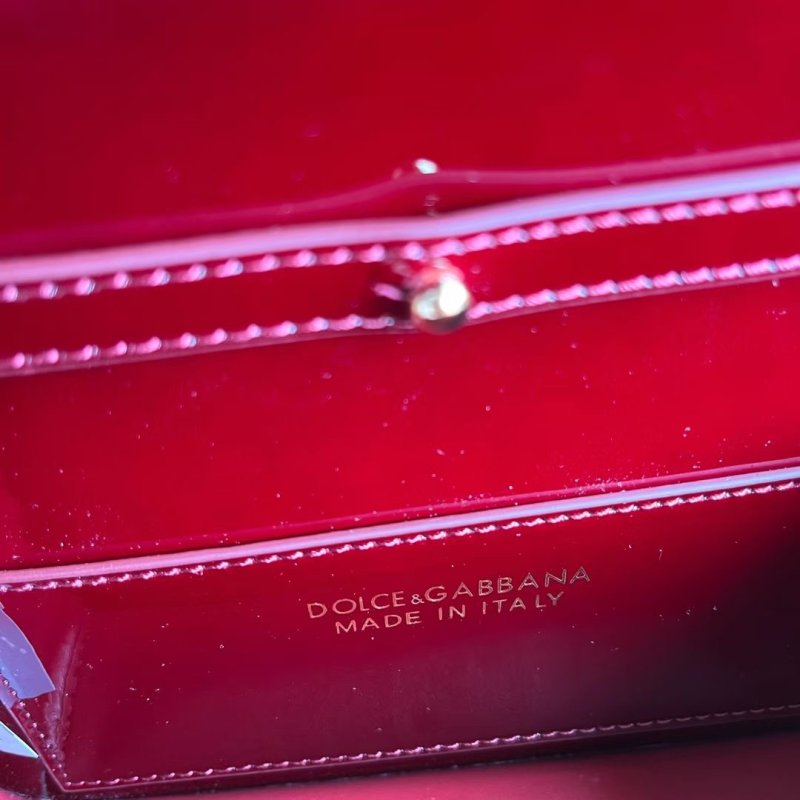 Dolce and Gabbana Hand Bag BG0525151