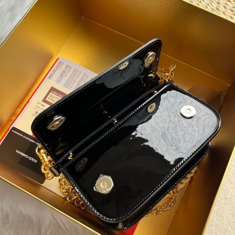Dolce and Gabbana Hand Bag BG0525153