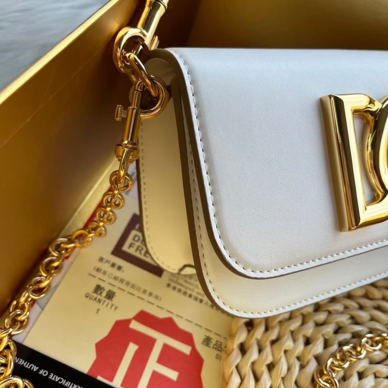 Dolce and Gabbana Hand Bag BG0525154