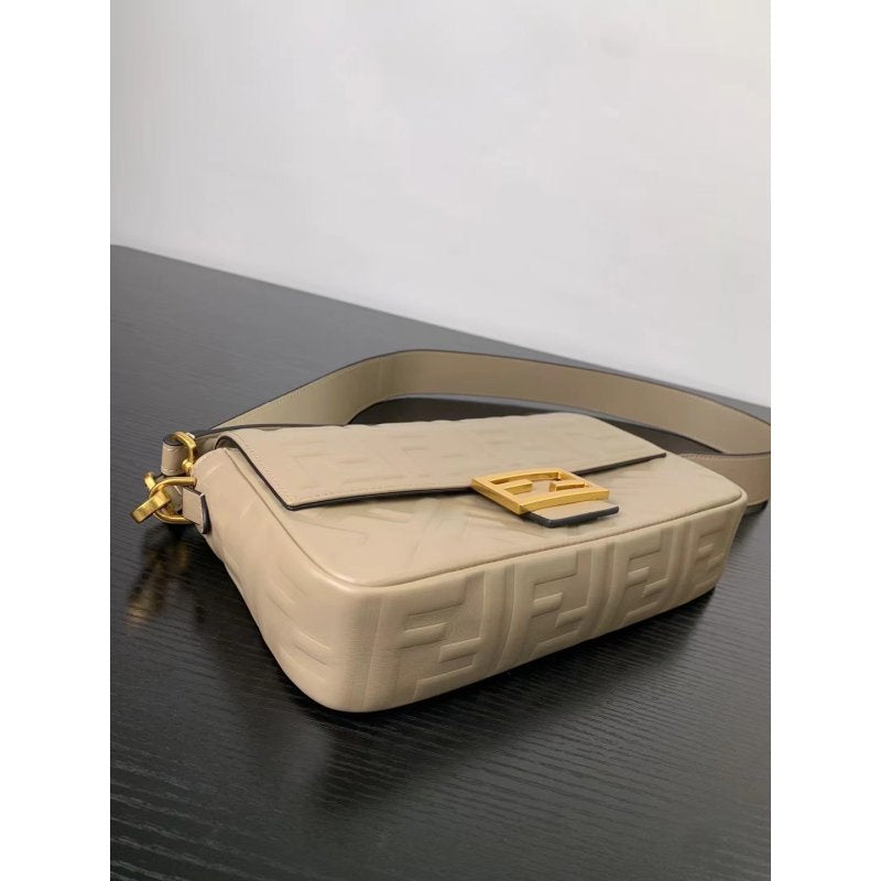 Fendi Baguette Flap Bag BG0525190