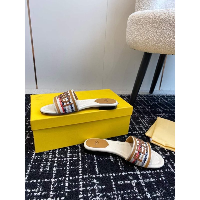 Fendi Flat Slippers SH011078