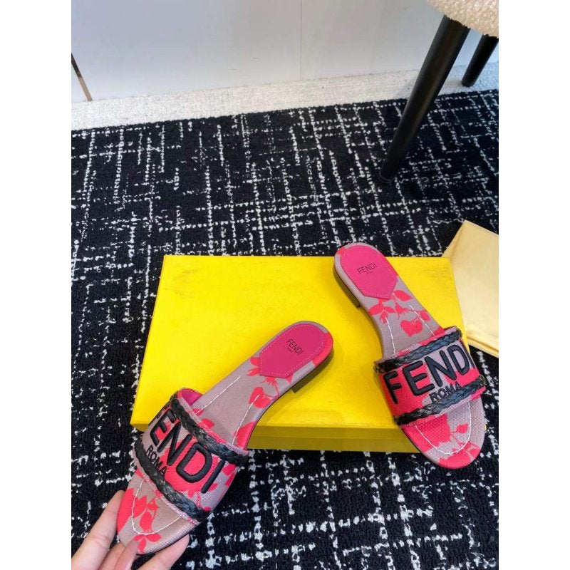 Fendi Flat Slippers SH011079
