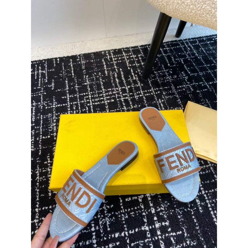 Fendi Flat Slippers SH011080