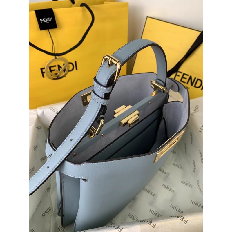 Fendi Peekaboo Shoulder Bag BG0525187