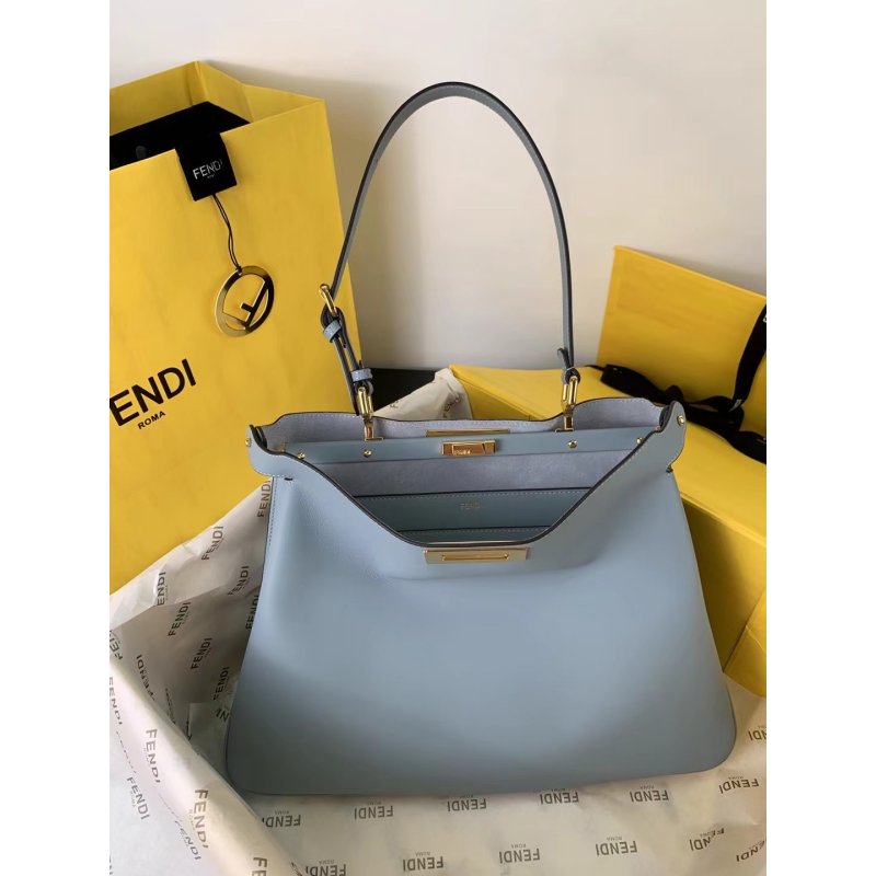 Fendi Peekaboo Shoulder Bag BG0525188