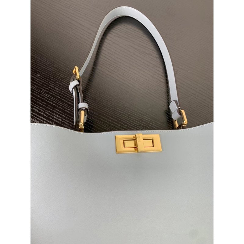 Fendi Peekaboo Shoulder Bag BG0525188